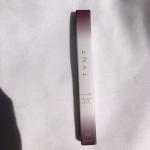 Eye pencil shade Pinot Noir